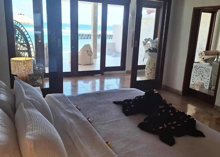 Bali Secrets Oceanfront Villa *
