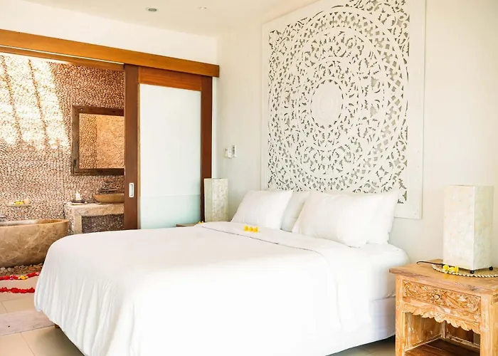 Bali Secrets Oceanfront Villa *